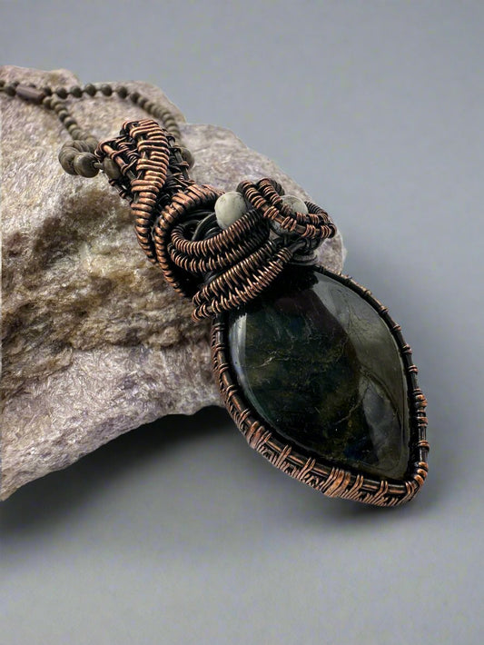 labradorite necklace