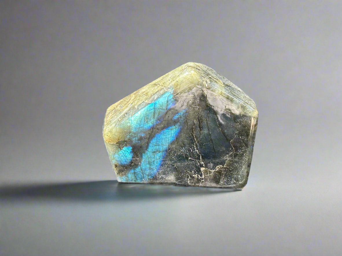 labradorite crystal