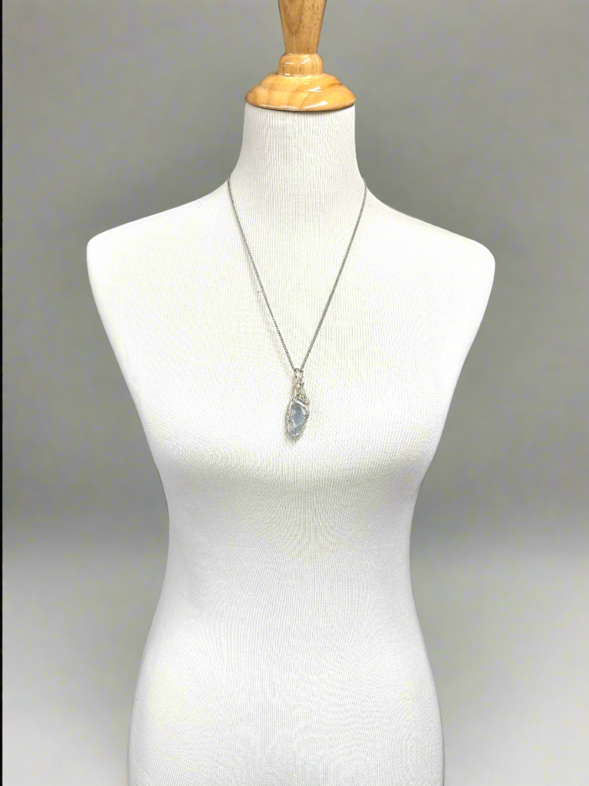 aquamarine necklace