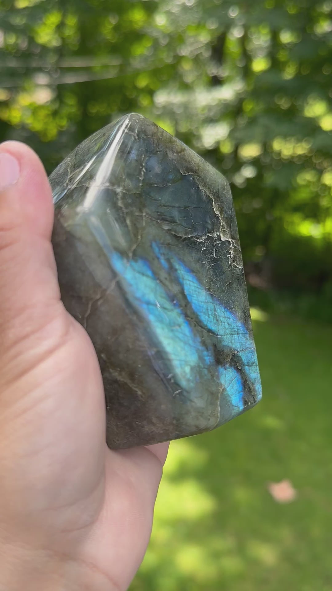 labradorite flash